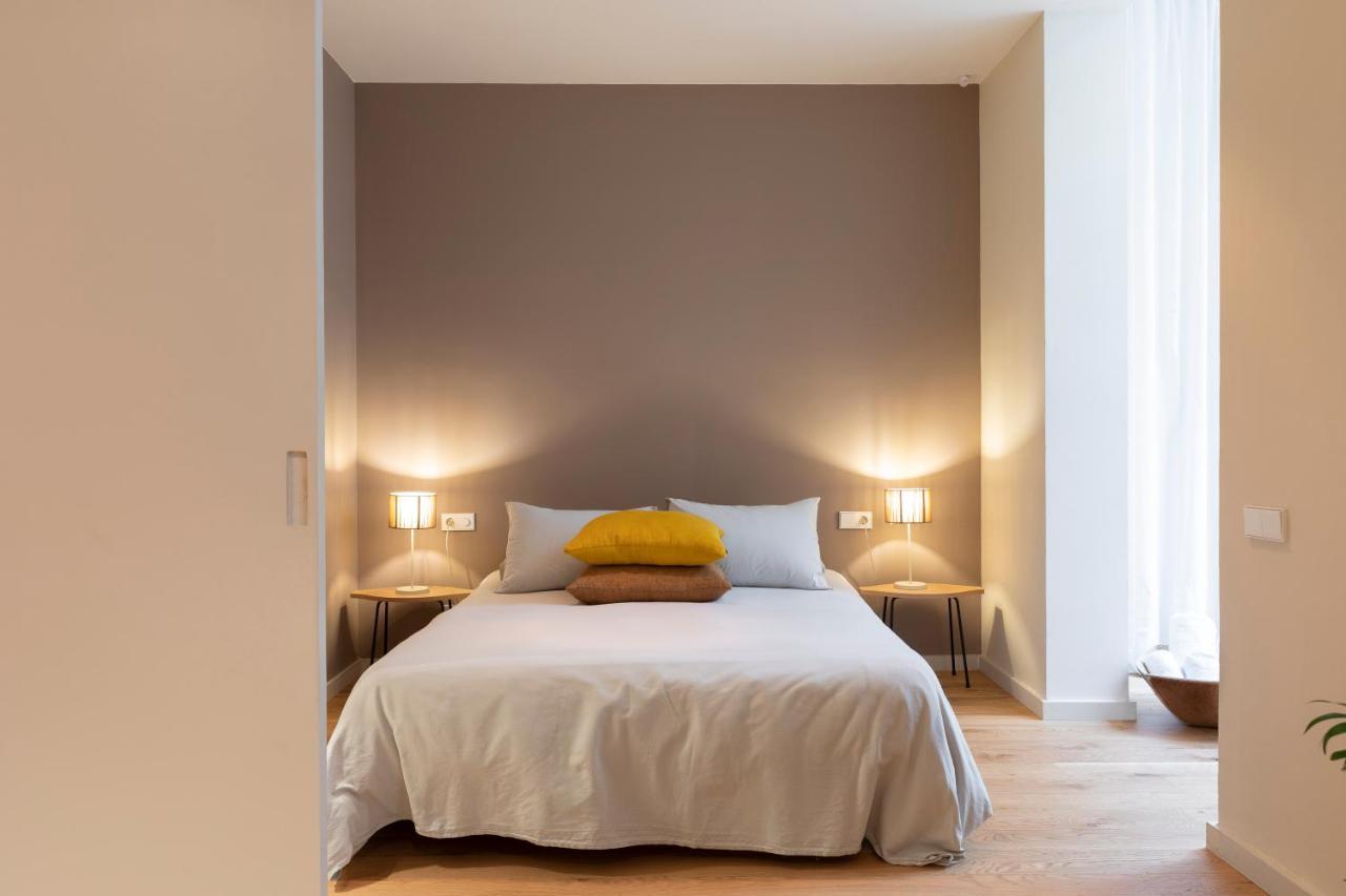 Destinationbcn Universitat Apartments Barcelona Bagian luar foto