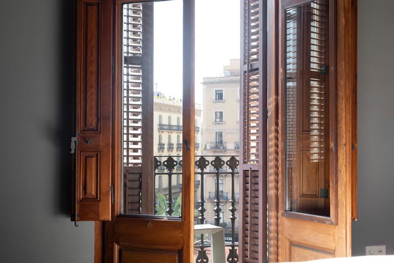 Destinationbcn Universitat Apartments Barcelona Bagian luar foto